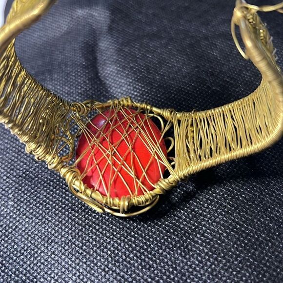 Beautiful Artisan Created Twisted wire Bracelet with Redstone. WA201 - Picture 4 of 5